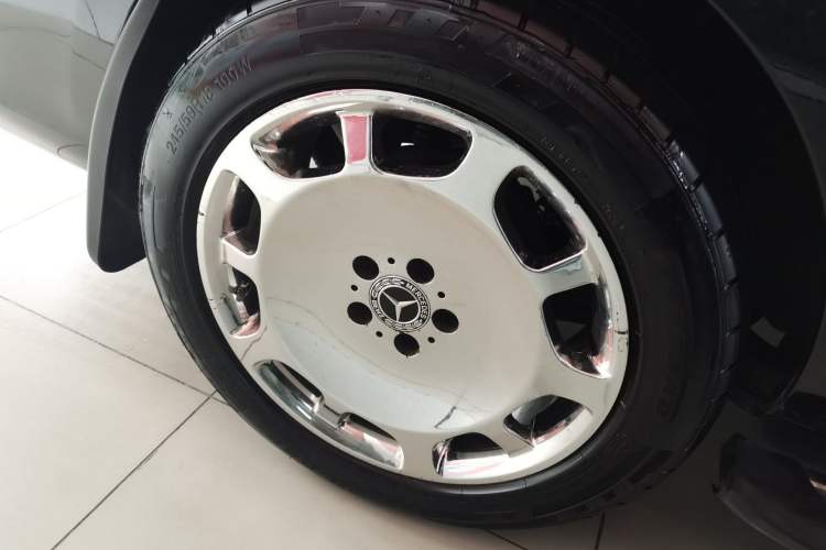 Used Mercedes-Benz Vito 2018 2.0T Elite Version 7 Seats China V Emission Standard
