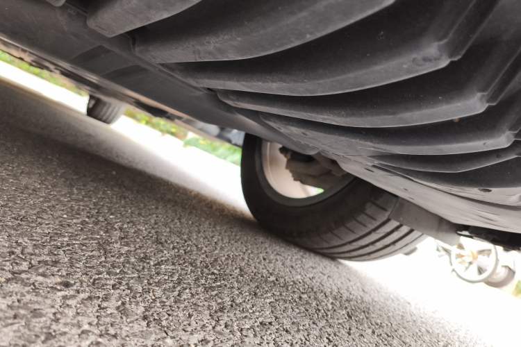 Used Mercedes-Benz E-Class 2019 E 300 L Sporty and Stylish Model
