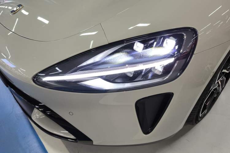 Used  SU7 2024 Four-Wheel Drive Ultra-Long Range Advanced Intelligent Driving Max Edition
