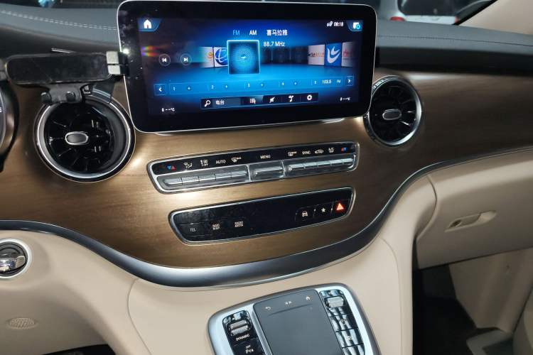 Used Mercedes-Benz V-Class 2022 V 260 Prestige Edition
