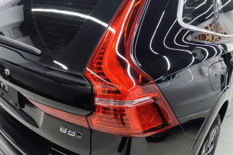 Used Volvo XC60 2024 B5 4x4 Smart Luxury Edition