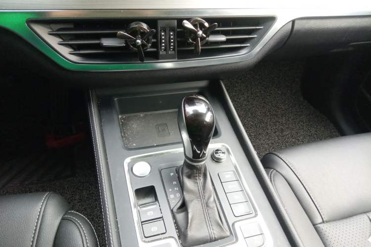 Used BYD Tang 2018 2.0T Automatic SmartConnect Prestige 7-Seater China V Standard