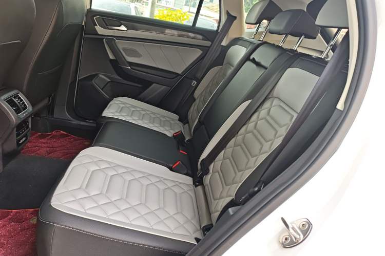 Used Volkswagen Tayron 2023 330TSI Two-Wheel-Drive Luxury Plus Advanced Version
