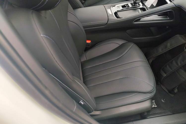 Used Geely Auto Preface 
