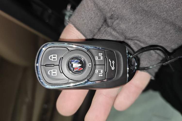 Used Buick GL8 2020 ES Land Cruiser 653T Luxury Model