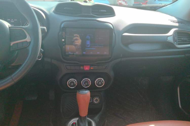 Used  Renegade 2017 180T Automatic High-Energy Version
