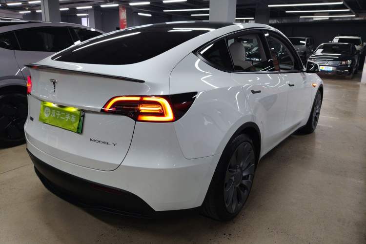 Used Tesla Model Y 2021 Performance High-Performance All-Wheel-Drive Version
