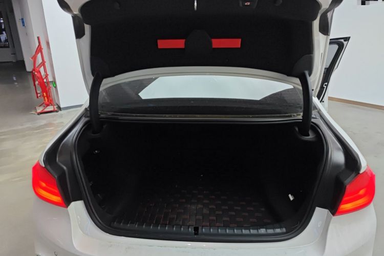 Used BMW 5 Series 2019 525Li M Sport Package
