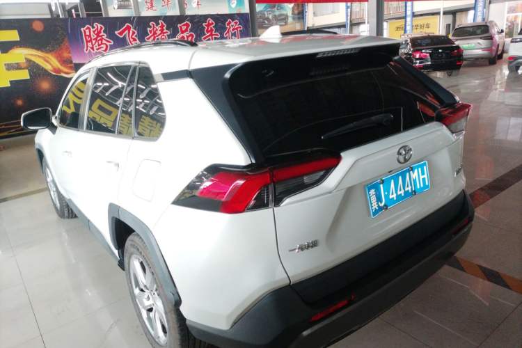 Used Toyota RAV4 2020 2.0L CVT Two-Wheel Drive Fashion Edition