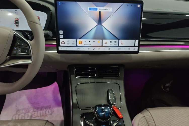 Used BYD Han 2025 EV with 701 km of Laser Radar-Enabled Intelligent Driving