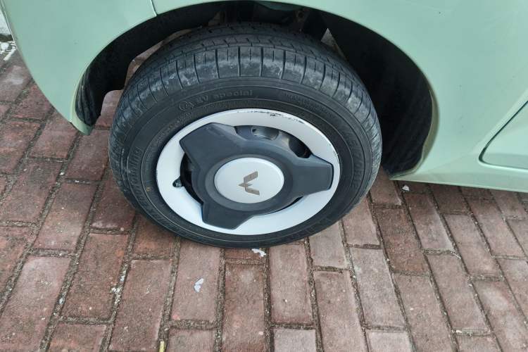 Used Wuling Hongguang MINIEV 2022 Macaron Fashion Model Lithium Iron Phosphate
