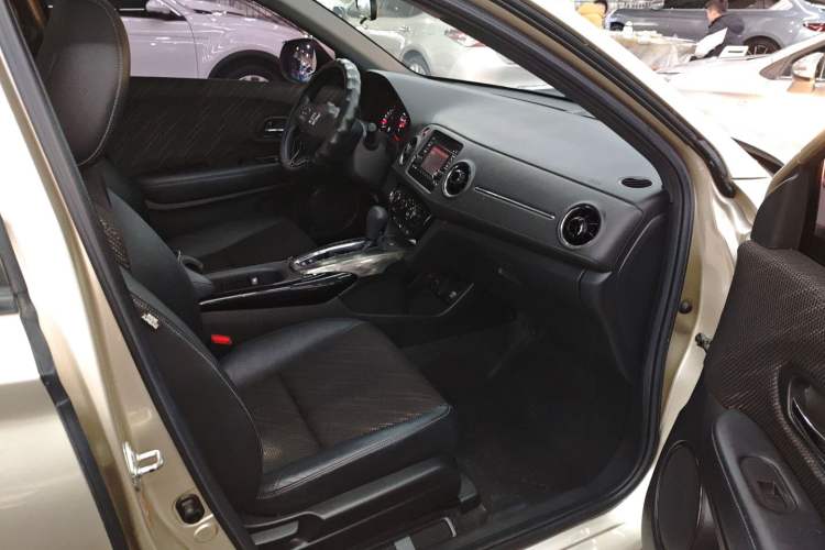 Used Honda XR-V 2017 1.8L EXi CVT Comfort Version
