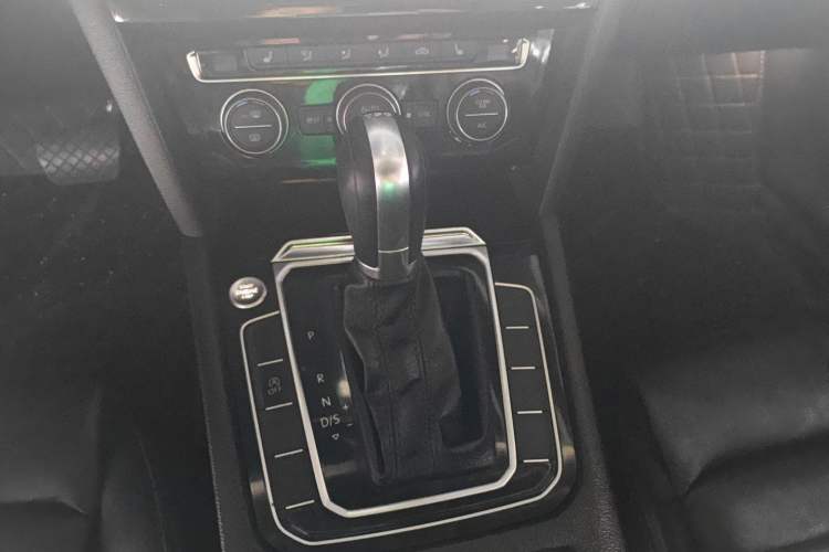 Used Volkswagen Magotan 2018 Facelift 330TSI DSG Luxury Model
