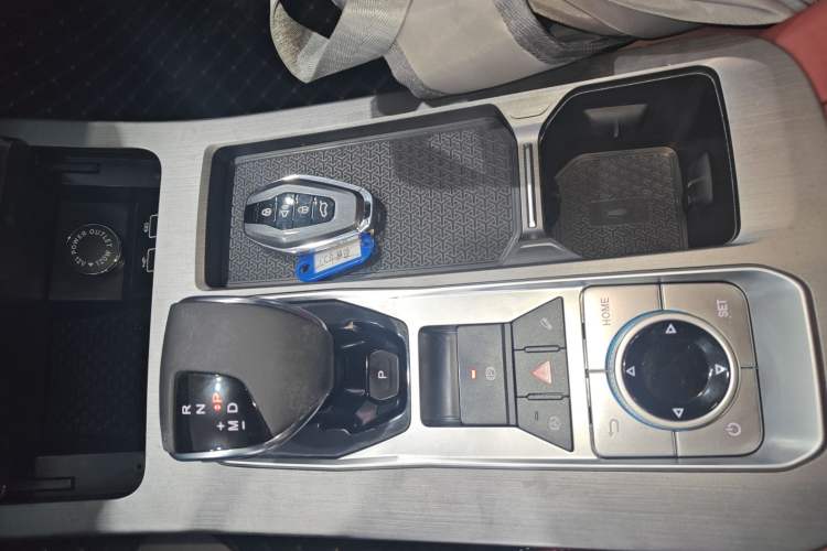 Used JETOUR X70 PLUS 2025 Champion Edition 1.5T DCT Champion PRO 7-Seater
