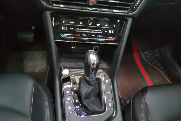 Used Volkswagen Tharu 2021 280TSI Two-Wheel Drive Comfort Edition
