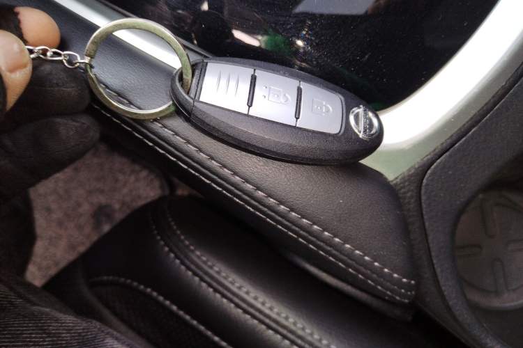 Used Nissan X-Trail 2019 2.0L CVT Smart Connect Comfort Edition 2WD