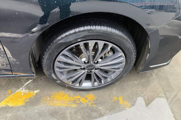 Used Dongfeng Aeolus Yixuan MAX 2023 1.5T Ultra-Stylish Trendsetting Dad Edition