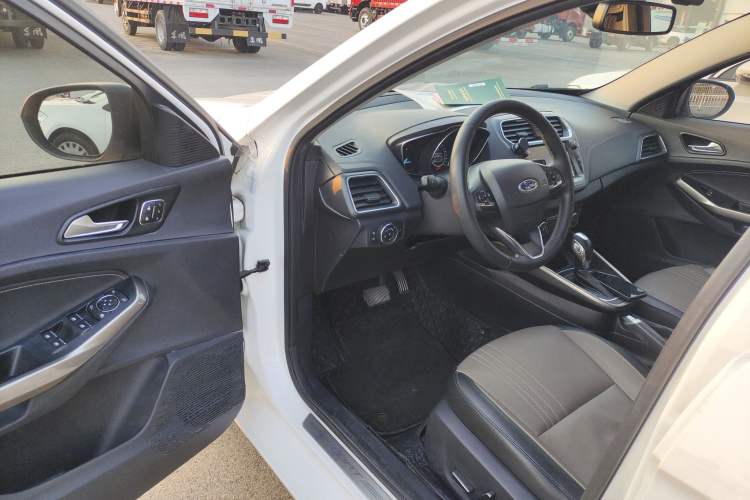 Used Ford Escort 2019 EcoBoost 125 Automatic Luxury Edition
