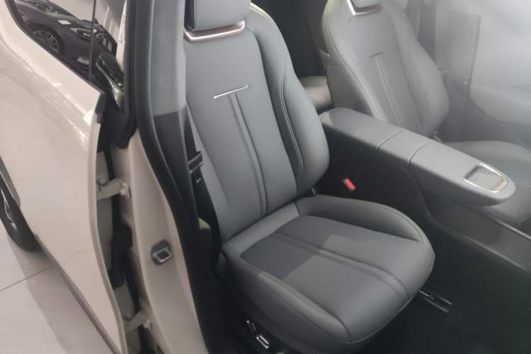 Used Zeekr X 2025 5-Seater Rear-Drive Version
