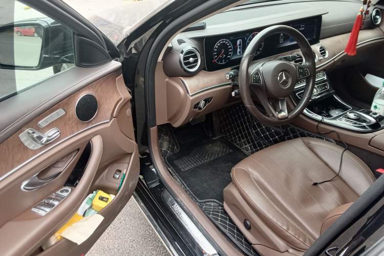 Used Mercedes-Benz E-Class 2017 E 300 L Luxury Model
