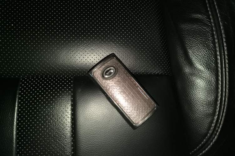 Used GAC Trumpchi GS8 2017 320T Two-Wheel Drive Luxury Smart Connectivity Version (7 Seats)
