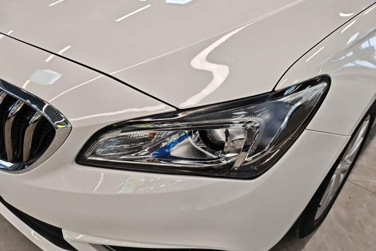 Used Buick Verano 2017 Sedan 20T Dual-Clutch Leading Model
