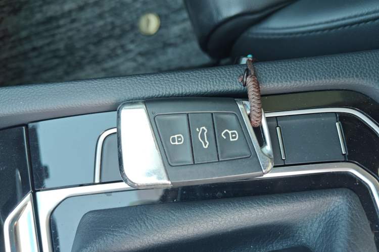 Used Volkswagen Magotan 2018 Facelift 330TSI DSG Luxury Model
