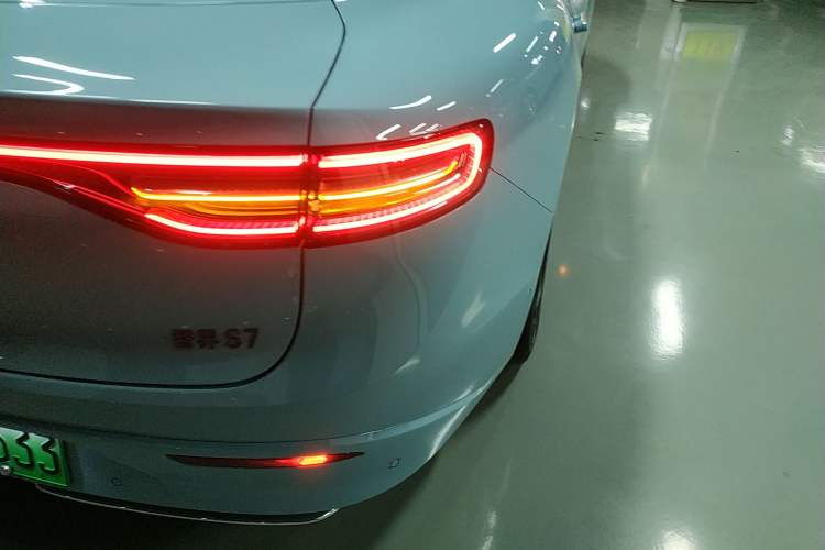 Used Hima Luxeed S7 2024 Pro Rear-Drive Long-Range Version