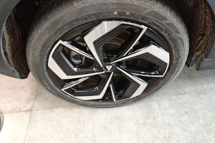 Used  S07 2024 215Max Qiankun Intelligent Driving ADS SE Range-Extended Version
