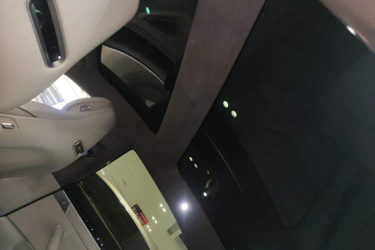 Used Hima Luxeed S7 2024 Max+
