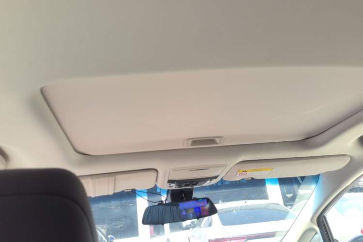 Used Honda Elysion 2019 2.0L Hybrid Luxury Edition
