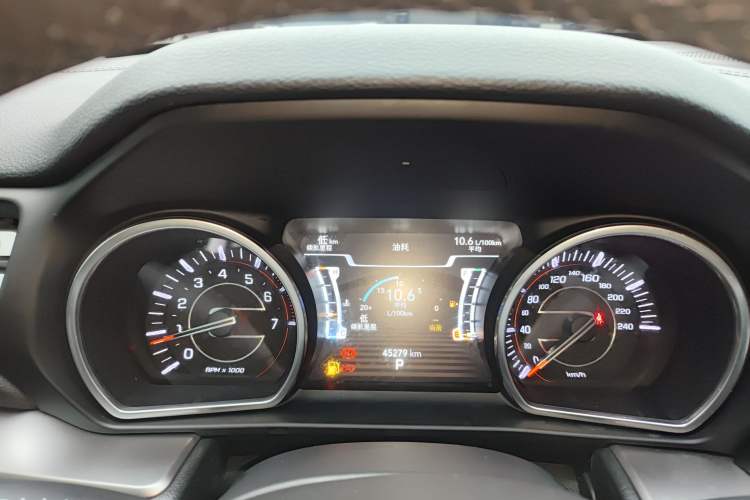 Used  Commander 2018 2.0T Two-Wheel Drive Enjoy Edition China V