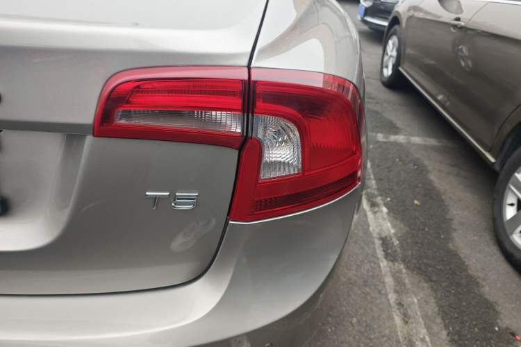 Used Volvo S60 2015 S60L T5 Intelligent Drive Edition
