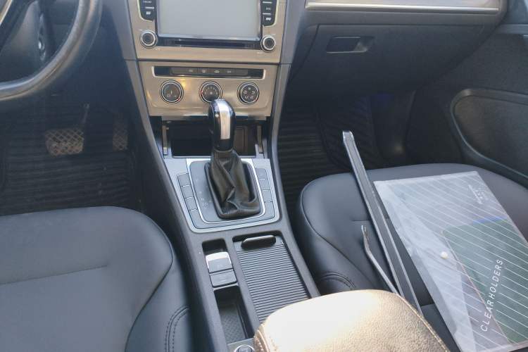 Used Volkswagen Golf 2015 1.4TSI Automatic Comfort Model
