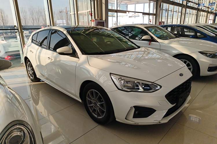 Used Ford Focus 2020 Hatchback 1.5L Automatic Sharp Edition
