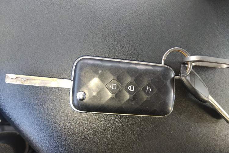 TDK.VehicleDetails.img