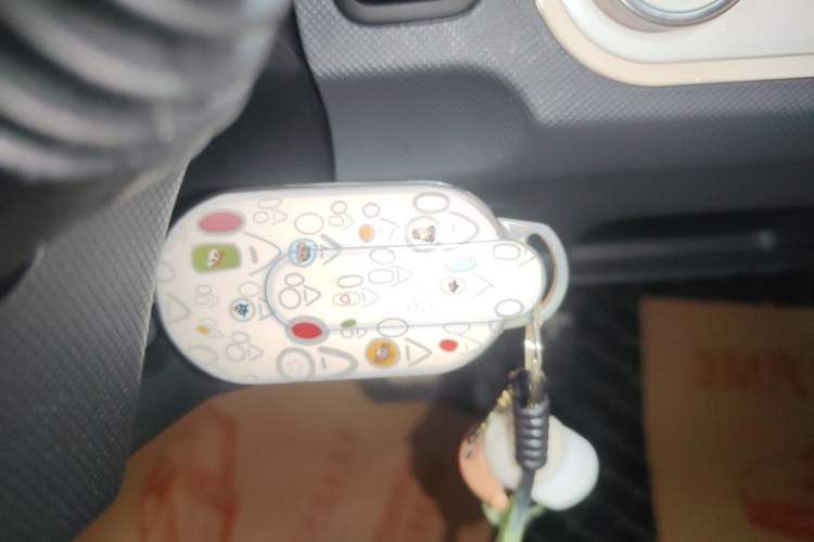 Used Wuling Hongguang MINIEV 2022 Macaron Premium Model – Lithium Iron Phosphate