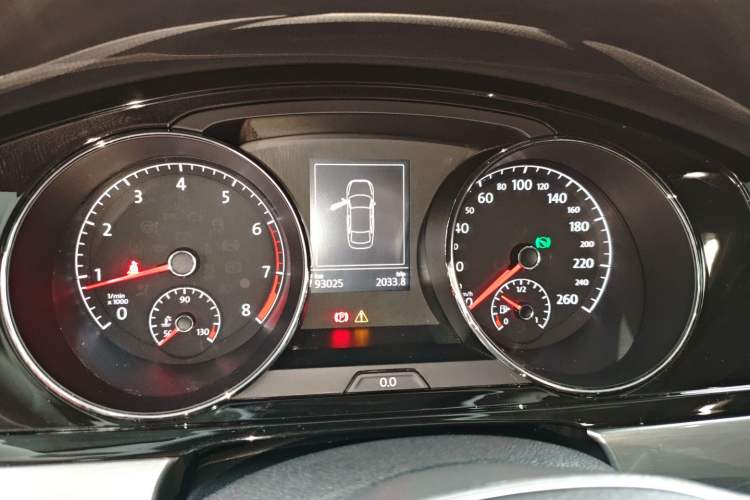 Used Volkswagen Lamando 2015 280TSI DSG Comfort Edition
