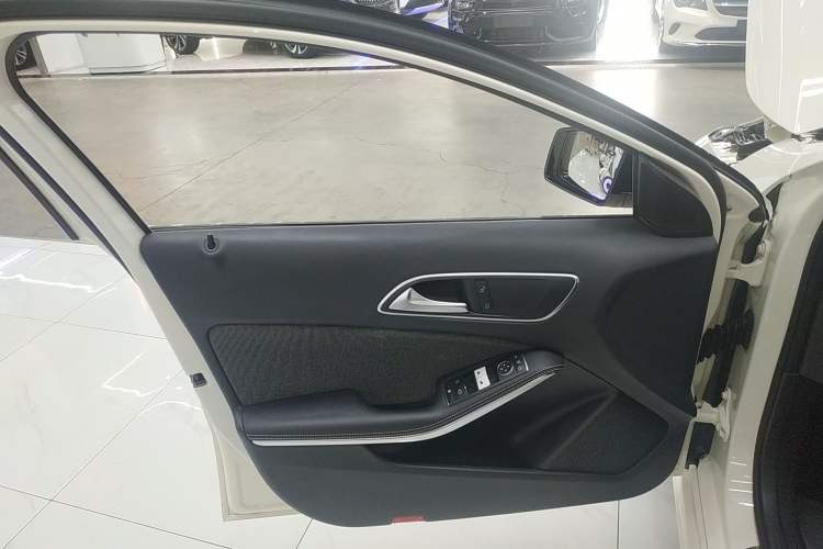 Used Mercedes-Benz A-Class 2016 A 200 Dynamic Edition
