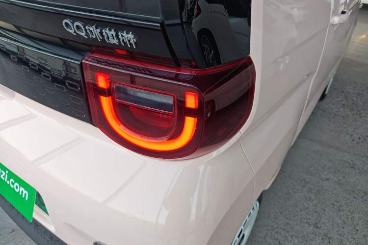 Used Chery QQ Ice Cream 2024 Edition Youth Version 120km Milkshake