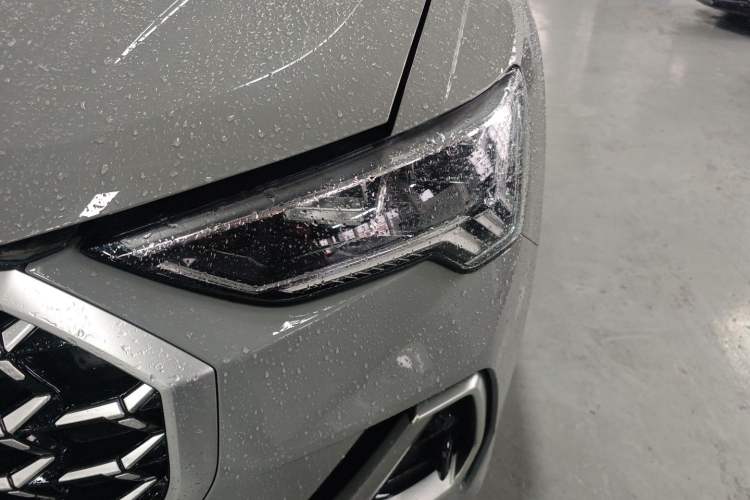 Used Audi Q3 2024 40 TFSI Fashion Dynamic Model
