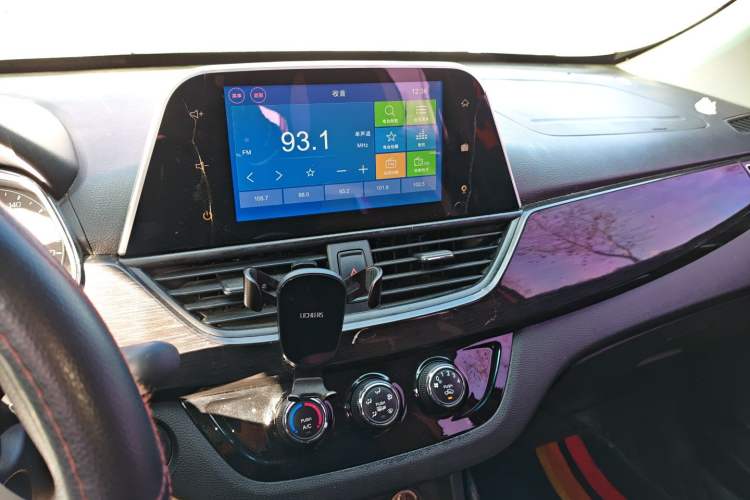 Used Baojun 310 2016 1.2L Manual Luxury Model
