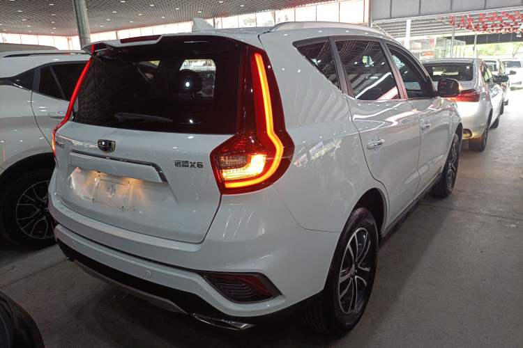 Used Geely Auto Vision X6 2018 1.4T CVT 4G Connected Luxury Version
