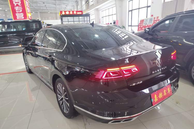 Used Volkswagen Magotan 2023 2 Million Units Limited Edition 330TSI DSG Leading Version
