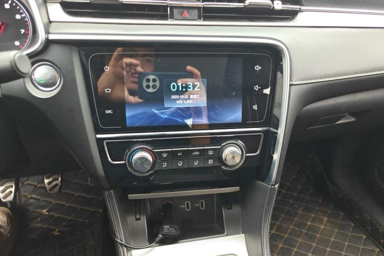 Used MG 6 2017 20T Manual Luxury Smart Connect Version China V Standard