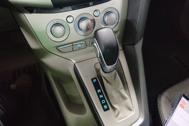 Used Ford Focus 2012 Sedan 1.6L Automatic Comfort Model
