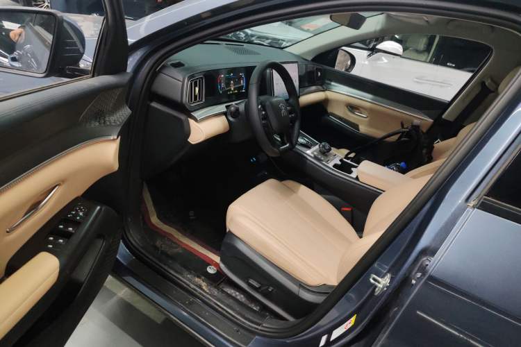 Used BYD Song Pro New Energy 2025 Second-Generation DM-i 75KM Leading Edition
