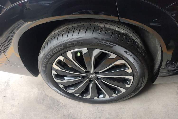 Used Chery Tiggo 9 2023 2.0T Dual-Clutch Two-Wheel Drive Luxury Edition 5 Seats