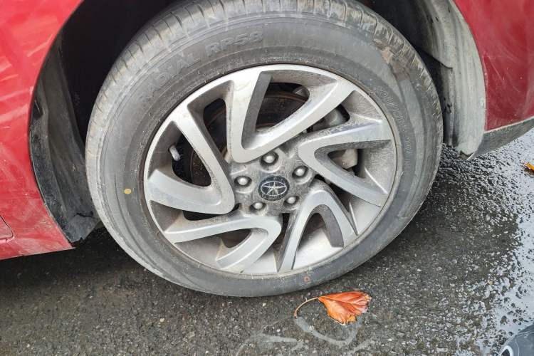 Used JAC Refine S2 2016 1.5L CVT Luxury Model Two-Tone Version
