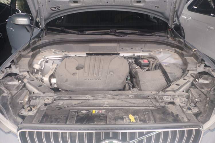 Used Volvo XC60 2023 B5 4x4 Smart Luxury Edition
